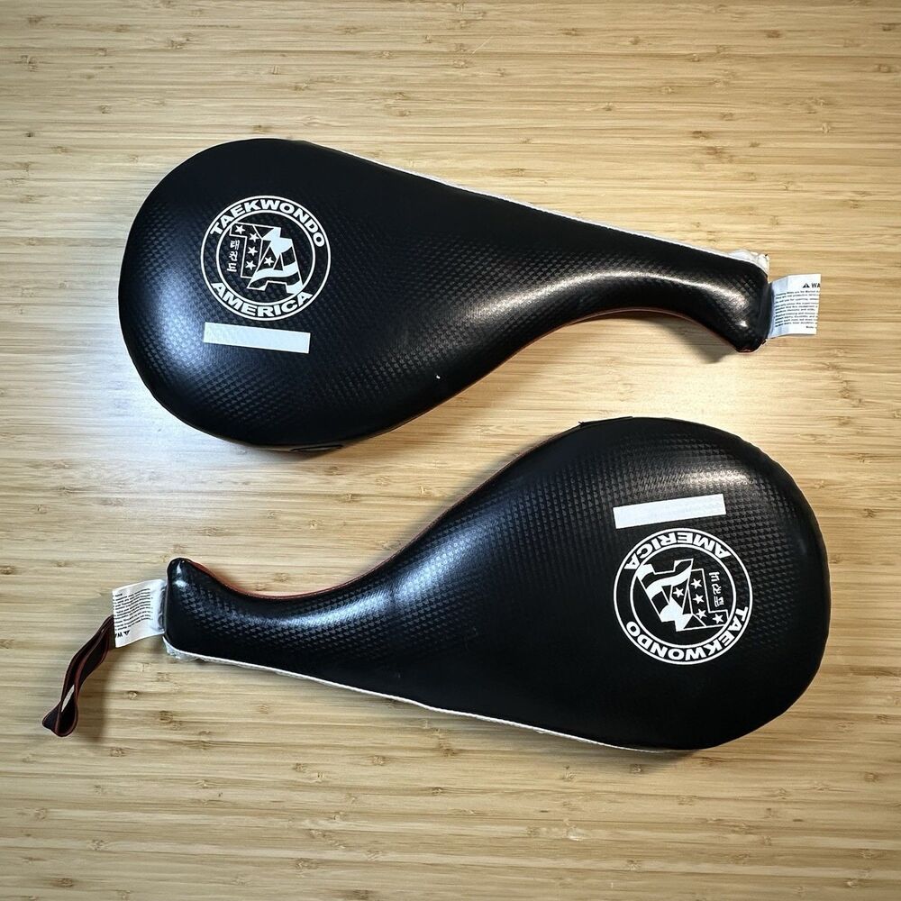 2 Double Target Kicking Mitts Taekwondo MMA Strike Paddle Martial Arts